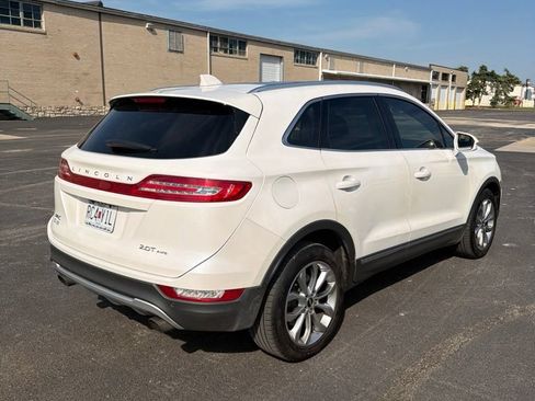 Used 2017 Lincoln MKC Select w/ Select Plus Package AWD/4WD image 6