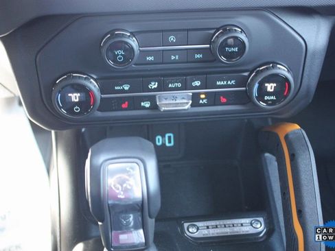 Used 2024 Ford Bronco Badlands image 31