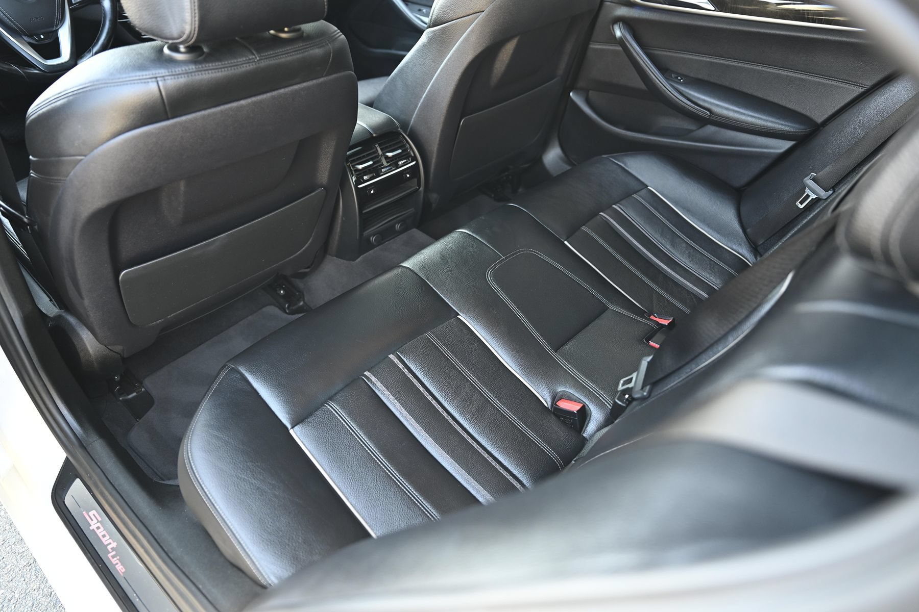 Used 2017 BMW 530i xDrive AWD/4WD image 16