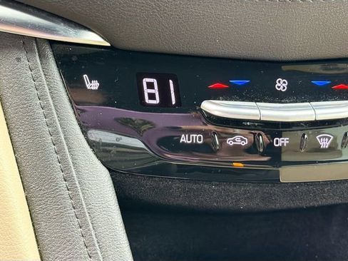 Used 2018 Cadillac XT5 AWD image 20