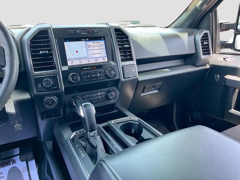 Used 2019 Ford F150 XLT w/ Equipment Group 302A Luxury AWD/4WD image 23