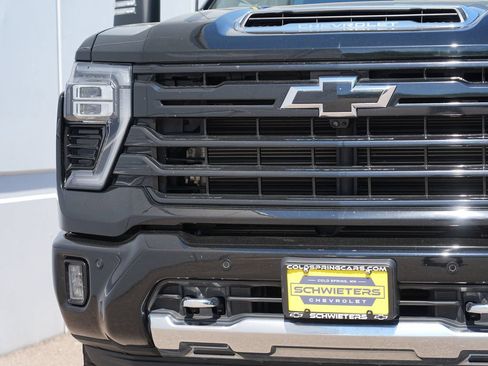 Used 2024 Chevrolet Silverado 3500 High Country w/ High Country Premium Package AWD/4WD image 9