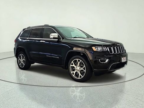 Used 2019 Jeep Grand Cherokee Limited AWD/4WD image 8