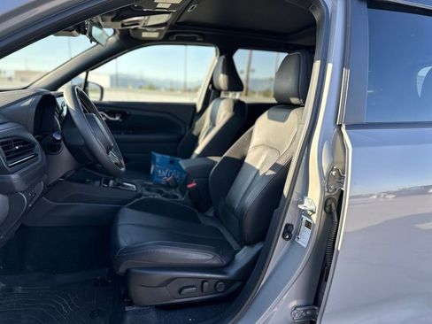 Used 2025 Subaru Forester Touring w/ Popular Package - Touring image 5