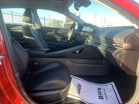 Used 2023 Hyundai Elantra Limited w/ Cargo Package image 26