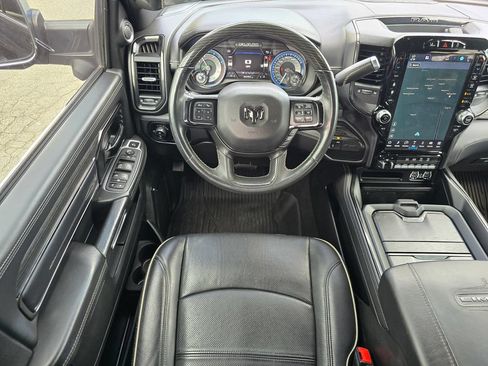 Used 2022 RAM 2500 Limited AWD/4WD image 33