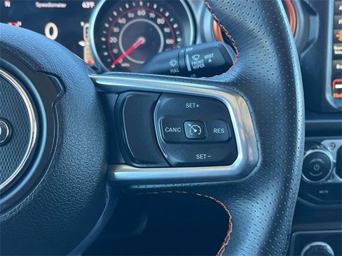 Certified 2022 Jeep Gladiator Mojave image 17