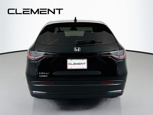 Used 2025 Honda HR-V LX image 8