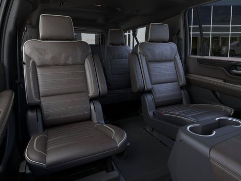 New 2026 GMC Yukon XL Denali Ultimate w/ LPO, Floor Liner Package AWD/4WD image 17
