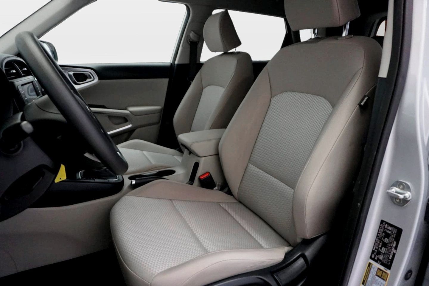 Used 2021 Kia Soul LX FWD image 11