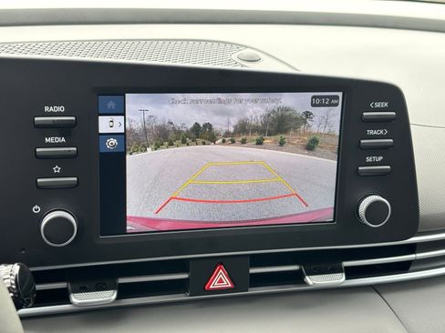 Certified 2025 Hyundai Elantra Sport FWD image 18