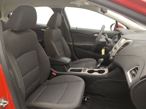 Used 2018 Chevrolet Cruze LS image 21
