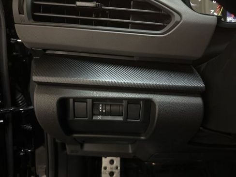 Certified 2025 Subaru Crosstrek 2.5i Sport AWD/4WD image 19