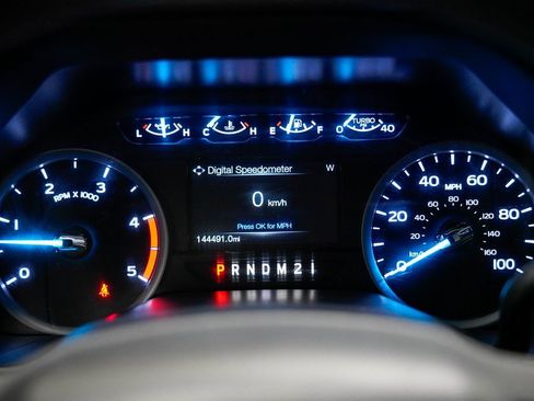 Used 2018 Ford F250 XLT w/ XLT Premium Package image 32