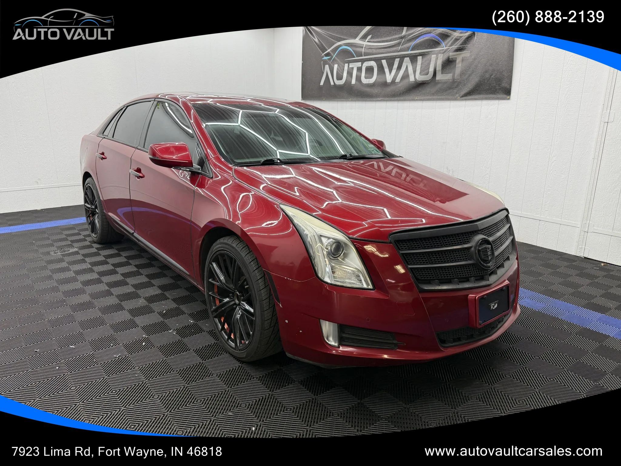 Used 2013 Cadillac XTS Platinum AWD/4WD image 1