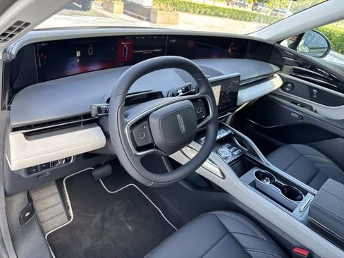 New 2025 Lincoln Nautilus Premier w/ Equipment Group 102A image 13