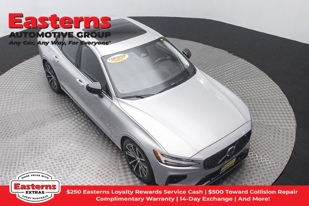Used 2023 Volvo S60 T8 Plus AWD/4WD image 4
