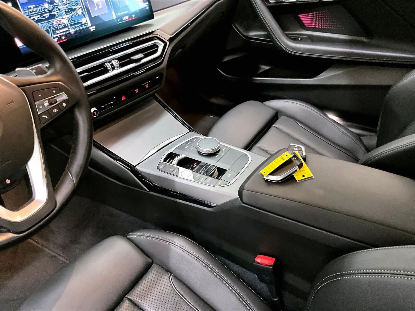 Used 2023 BMW 230i Coupe w/ Convenience Package RWD image 19