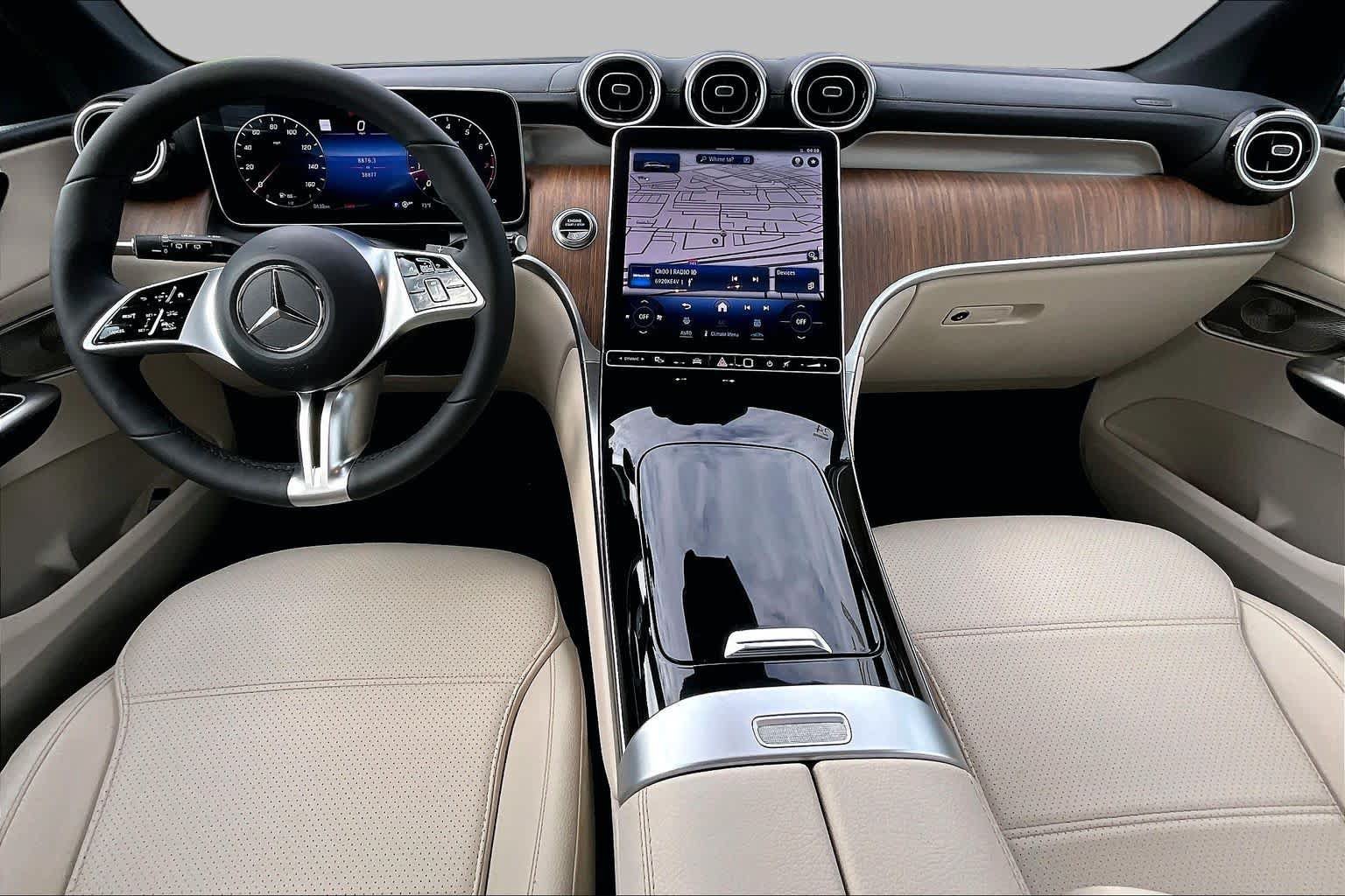 Used 2024 Mercedes-Benz GLC 300 4MATIC image 15
