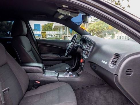 Used 2013 Dodge Charger SE w/ Sport Appearance Group image 14