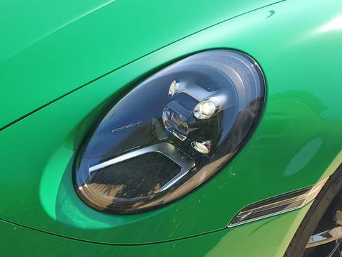 Used 2022 Porsche 911 Carrera RWD image 16