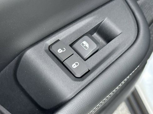 New 2026 Jeep Grand Cherokee L Laredo AWD/4WD image 30