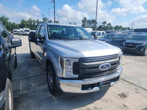 Used 2019 Ford F250 XL w/ XL Value Package RWD image 2