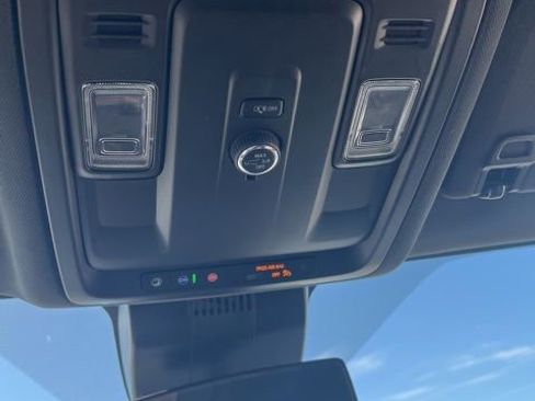 Used 2025 Chevrolet Tahoe LT AWD/4WD image 52