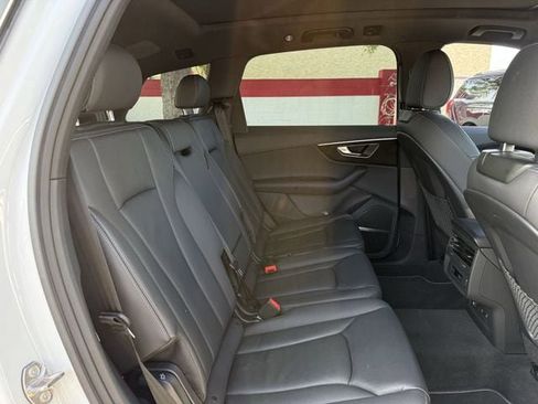 Used 2025 Audi Q7 3.0T Premium Plus AWD/4WD image 29