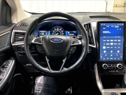 Used 2024 Ford Edge SEL AWD/4WD image 5