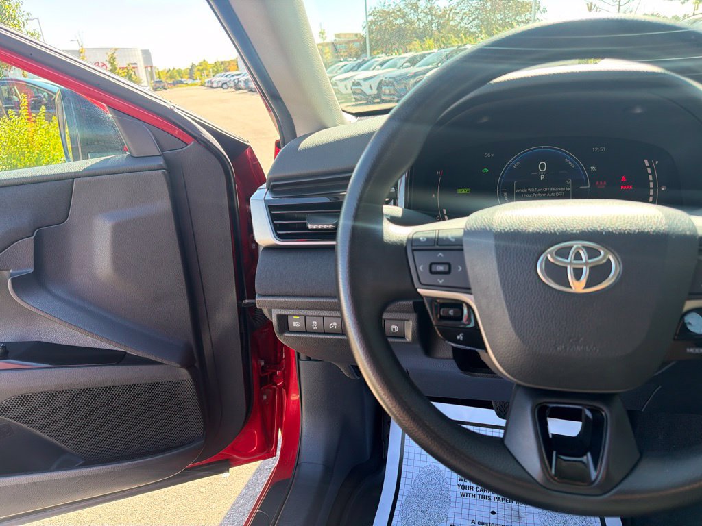Used 2025 Toyota Camry LE FWD image 24