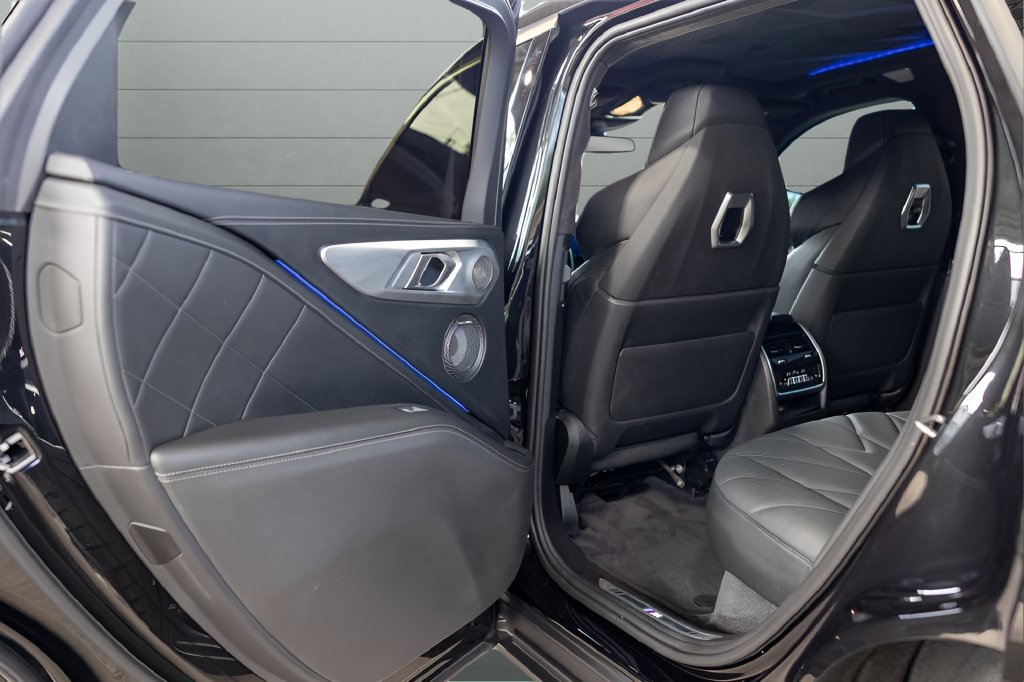 Used 2024 BMW XM AWD/4WD image 44