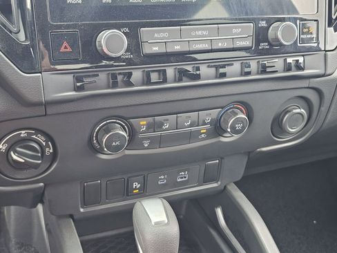 New 2026 Nissan Frontier SV image 18