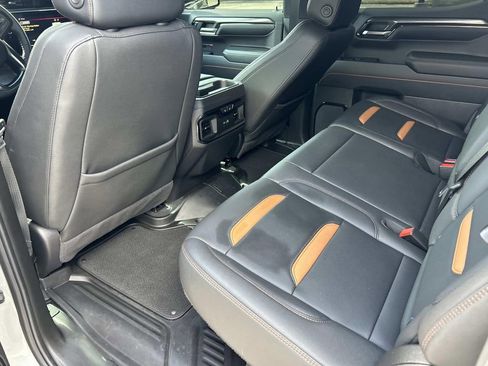 Used 2024 GMC Sierra 1500 AT4 w/ Technology Package AWD/4WD image 23