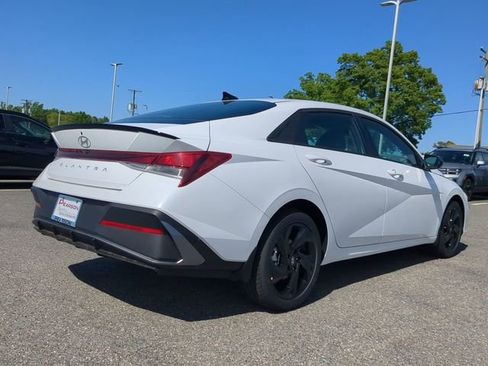 New 2026 Hyundai Elantra Sport FWD image 4