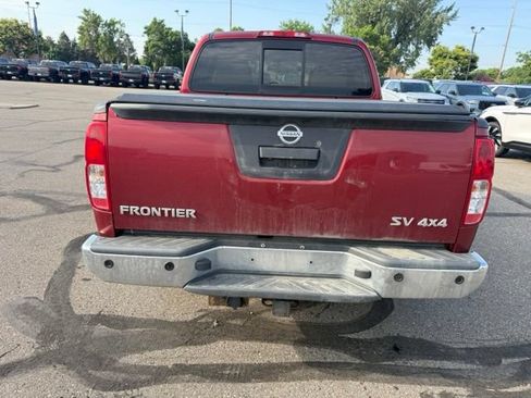Used 2014 Nissan Frontier SV w/ SV Value Truck Package AWD/4WD image 9