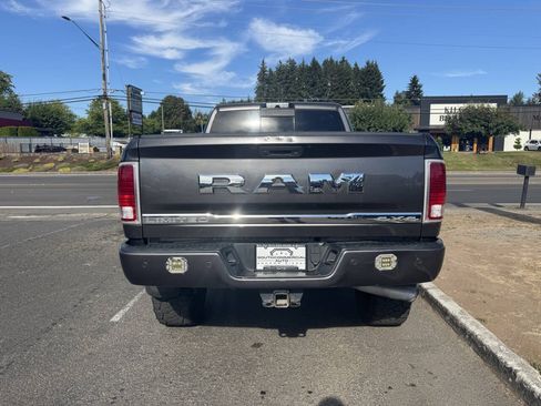 Used 2017 RAM 3500 Laramie Longhorn AWD/4WD image 3
