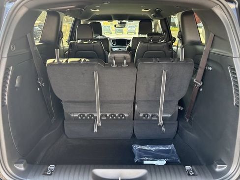 New 2026 Chrysler Pacifica Select w/ S Appearance Package FWD image 18