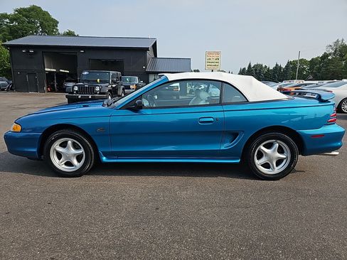 Used 1995 Ford Mustang GT RWD image 7