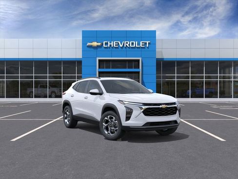 New 2026 Chevrolet Trax LT image 3