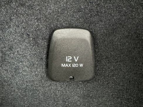 Used 2019 Volvo XC90 T5 Momentum w/ Multimedia Package image 40