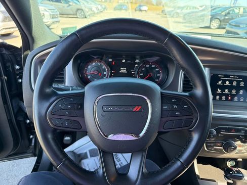 Used 2021 Dodge Charger SXT w/ Blacktop Package image 19