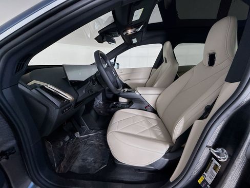 New 2026 BMW iX xDrive60 w/ Premium Package AWD/4WD image 22