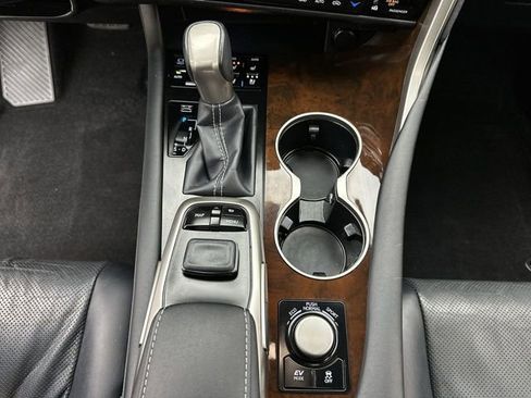 Used 2019 Lexus RX 450h AWD image 23