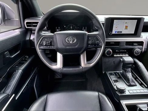 Used 2025 Toyota 4Runner SR5 image 8