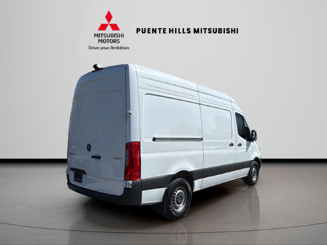 Used 2025 Mercedes-Benz Sprinter 2500 image 5
