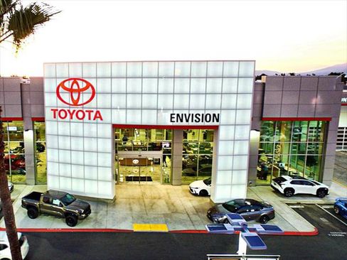 Certified 2025 Toyota Camry SE image 40