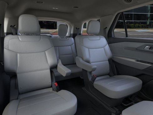 New 2026 Ford Explorer Active RWD image 11