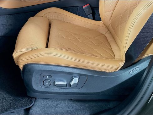 Used 2026 BMW X5 sDrive40i w/ M Sport Package RWD image 21