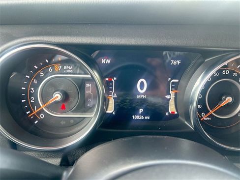 Used 2021 Jeep Gladiator Overland w/ Popular Equipment Package image 19